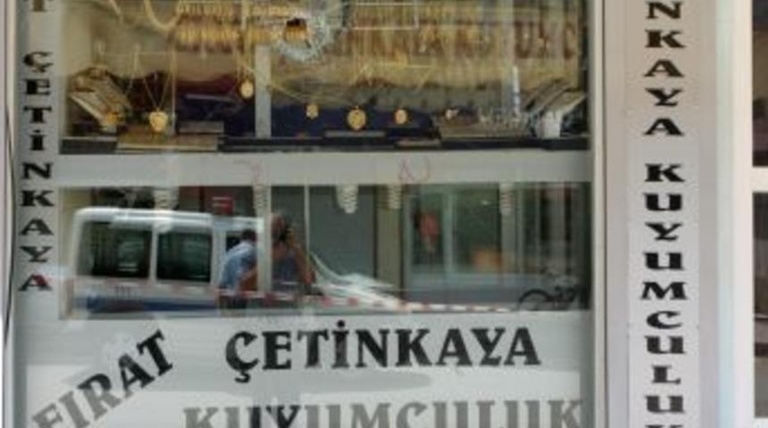 Adana'da 2 g&uuml;nde 3 kuyumcu soygunu girişimi