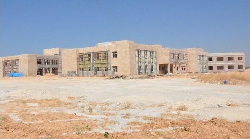 Ak&ccedil;akale Devlet Hastanesi Tamamlanmak &Uuml;zere