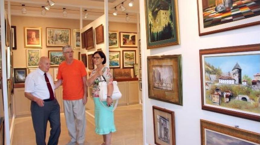 "bosna'nın Babası" Baysak'a Bakan Tebriği