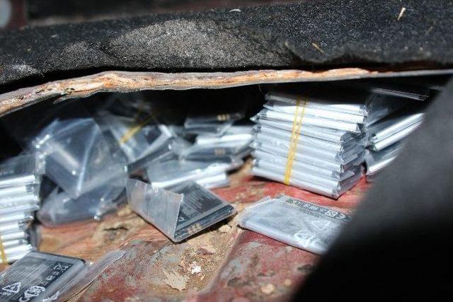 Şırnak’ta Bin 500 Adet Kaçak Cep Telefonu Ele Geçirildi 1