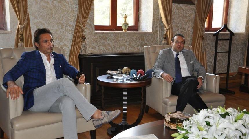 Bakan Bağış: Bebekleri Kimyasalla &Ouml;ld&uuml;ren Değil M&uuml;sl&uuml;man, Insan Bile Olamaz