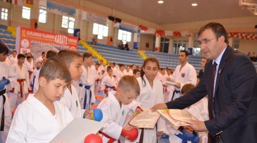 Karate Ş&ouml;leni Başladı