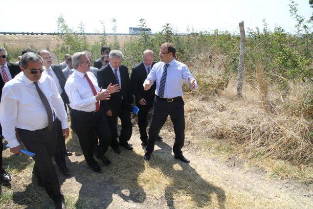 Sağlık Bakan Yardımcısı Agah Kafkas, Şehir Hastanesi Arazisini Inceledi