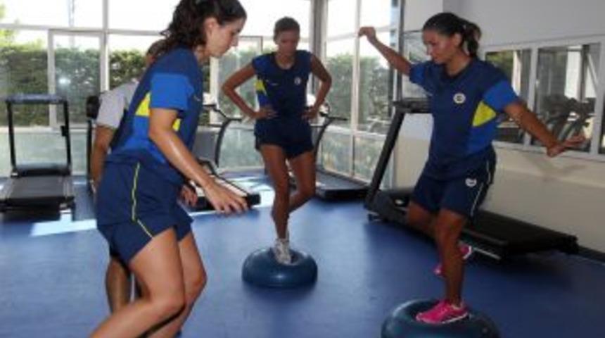 Fenerbah&ccedil;e Bayan Voleybol Takımı Sezonu A&ccedil;tı