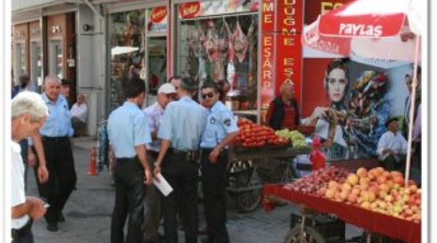 Zabıta ekiplerinden esnaflara uyarı&hellip;