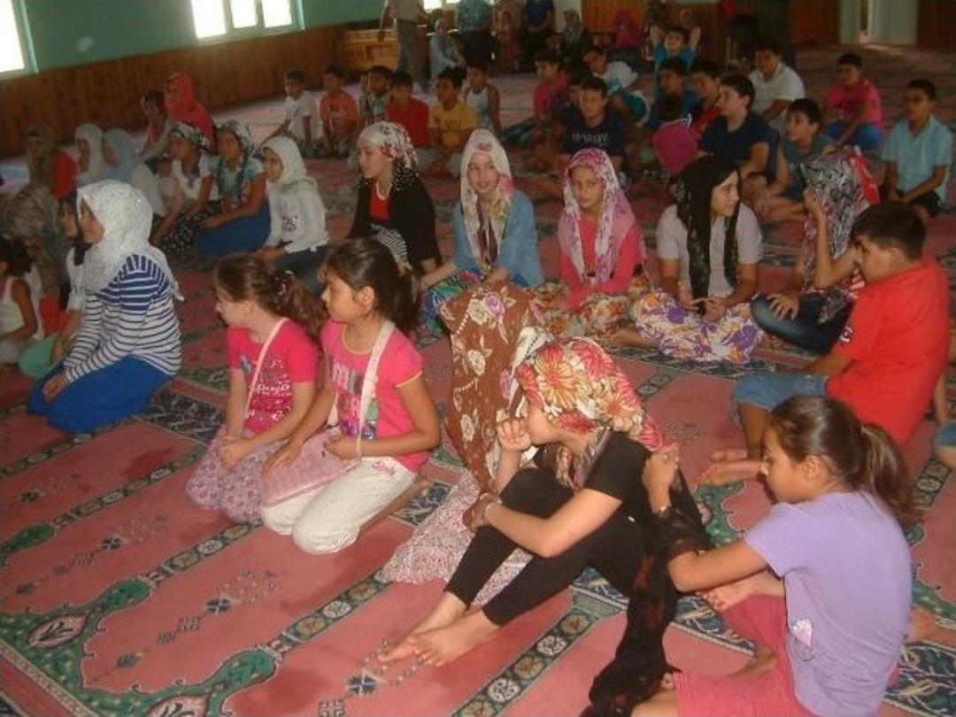 &Ouml;ğrenciye Umre Hediyesi