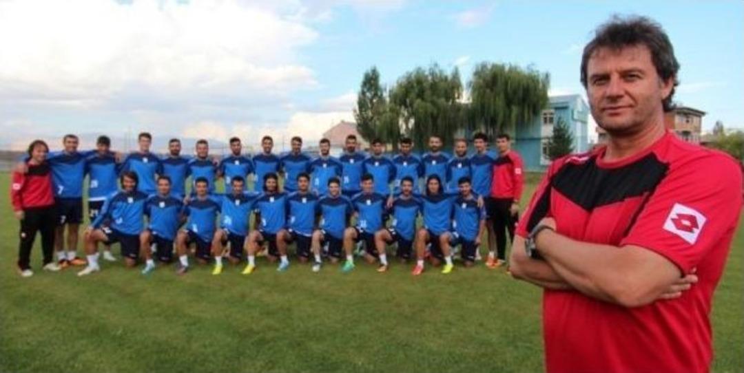 Erzurum B&uuml;y&uuml;kşehir Belediyespor Başkanı Saim &Ouml;zakalın: