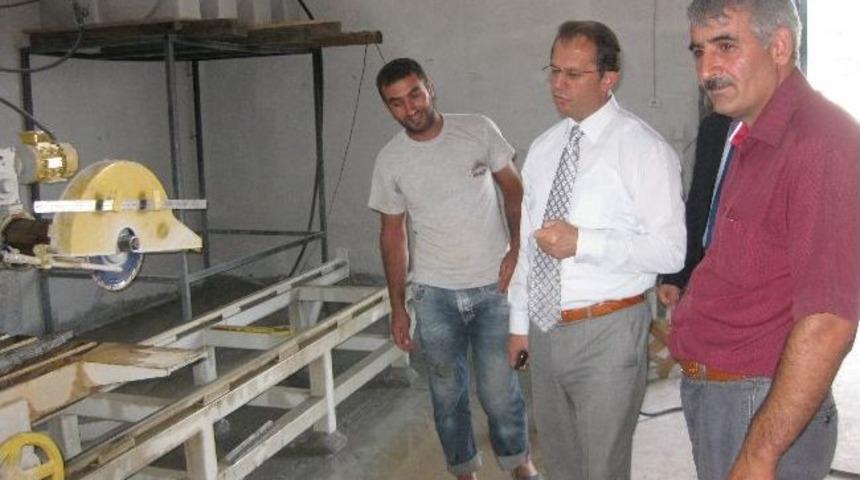 Vali Taşyapan Sorunlu B&ouml;lgede