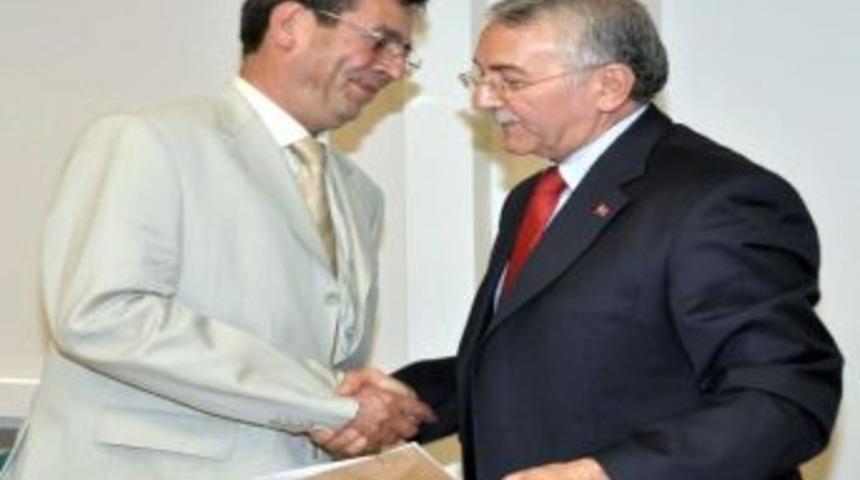 Yeni Dekan Prof. Dr. Ko&ccedil; G&ouml;reve Başladı