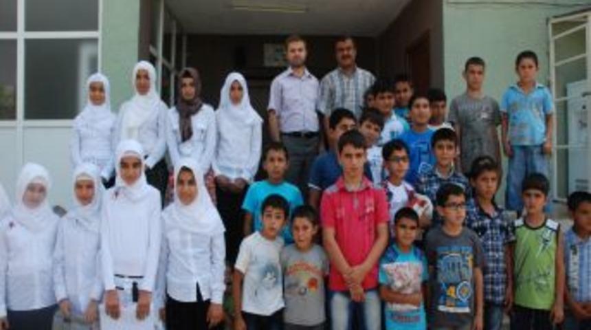 Kuran'ı Kerim &Ouml;ğrendiler Hediyeyi Aldılar