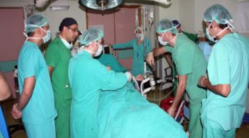 Fırat &Uuml;niversitesi'nde Sıcak Kemoterapi Uygulaması Başladı