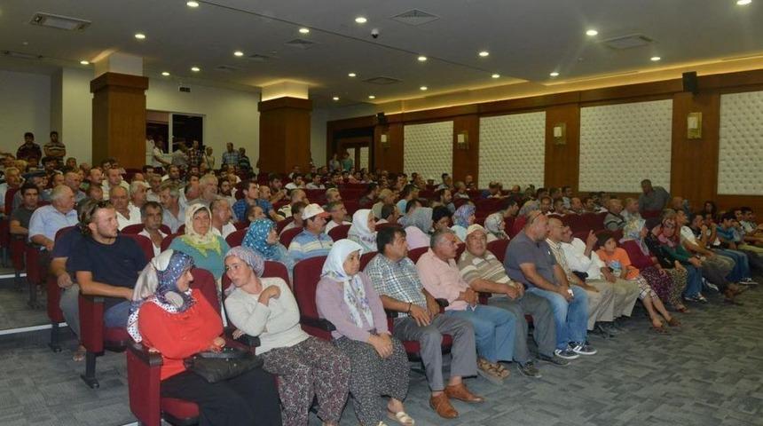 Konyaaltı'nda Pazar Yeri I&ccedil;in Kura &Ccedil;ekimi Yapıldı