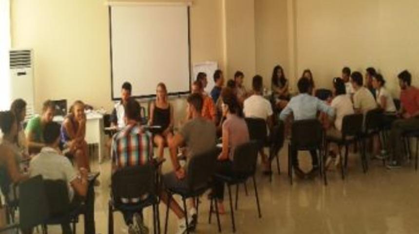 'ırk&ccedil;ılığa Karşı Engelleri Birlikte Aşalım' Projesi