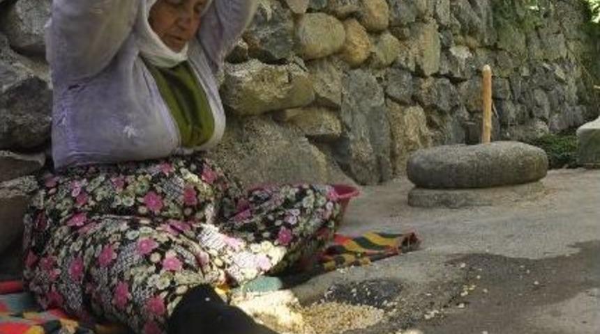 Hakkari&rsquo;de Eski K&uuml;lt&uuml;r Yaşatılıyor