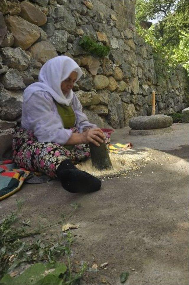 Hakkari’de Eski Kültür Yaşatılıyor