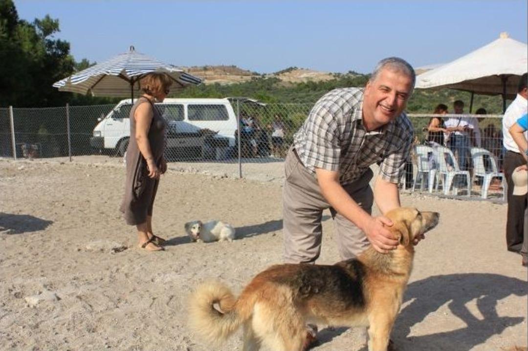 &Ccedil;andarlı'dan Bir İnsanlık &Ouml;rneği