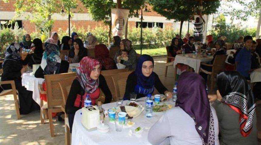 Batumlu Hafız Kızlar İneg&ouml;l&rsquo;de Ağırlandı