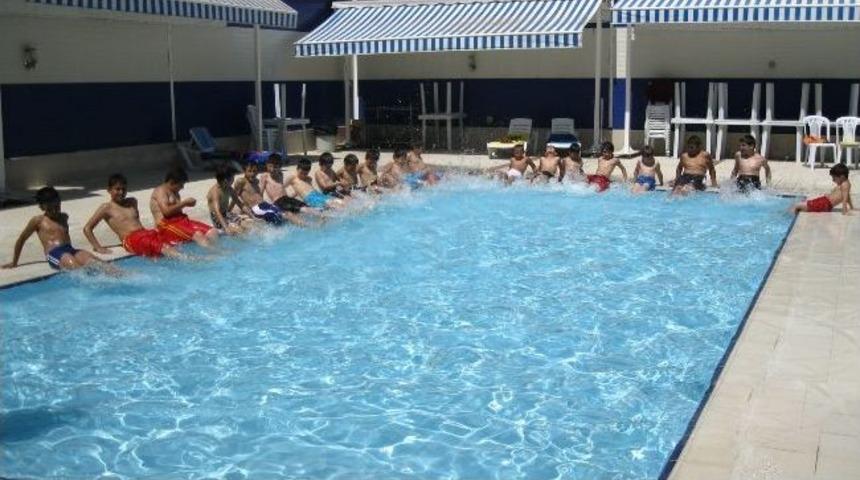 Y&uuml;zme Kursuna Yoğun İlgi