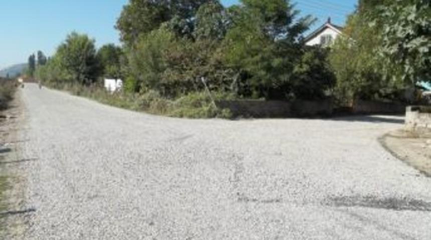 Saltukova D&uuml;z Mahallesinde Asfaltlama &Ccedil;alışması Tamamlandı