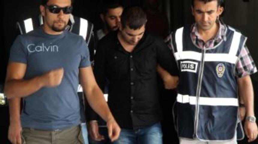 CHP'li Kamer Gen&ccedil;'in Villasını Soyan Hırsızlık Zanlısı Yakalandı