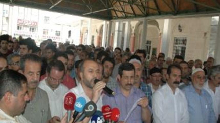 Elazığ'da Suriye Ve Mısır'da &Ouml;lenler İ&ccedil;in Gıyabi Cenaze Namazı Kılındı
