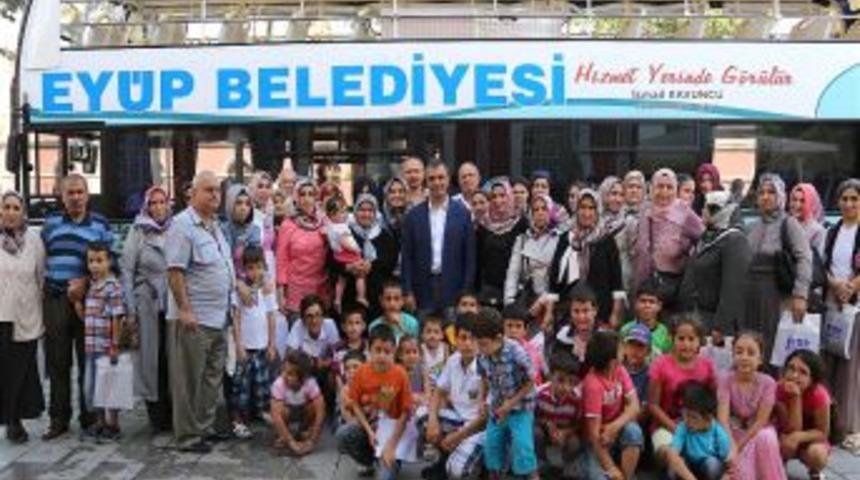 Yazlık Otob&uuml;sle Turistik Geziye B&uuml;y&uuml;k Ilgi
