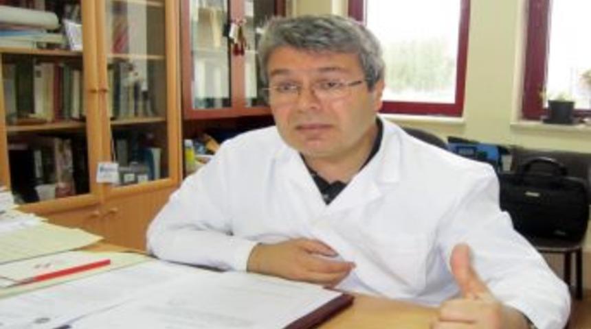 'Besiciler Hayvanlarda G&ouml;r&uuml;len 3 G&uuml;n Hastalığına Dikkat Etmeli'