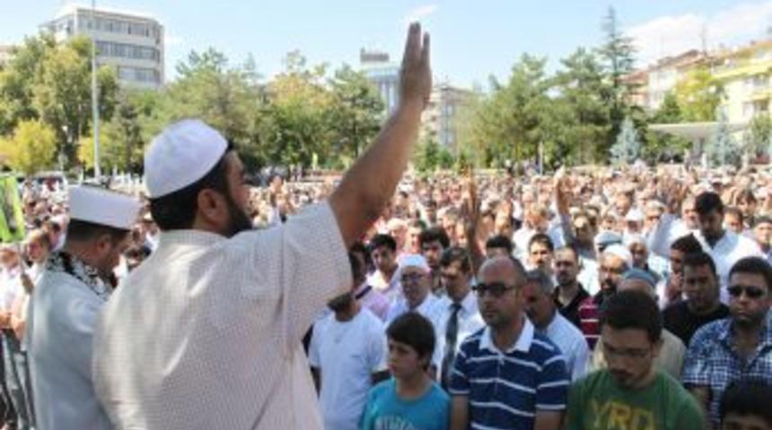 Aksaray&rsquo;da Mısır Ve Suriye'de &Ouml;lenler I&ccedil;in Gıyabi Cenaze Namazı