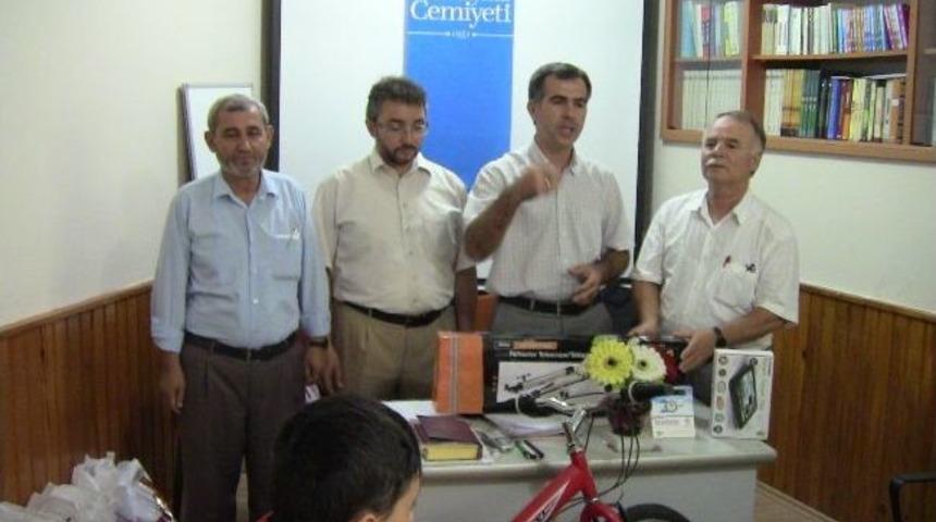 Kuran Kursundan Yarışmalı Veda