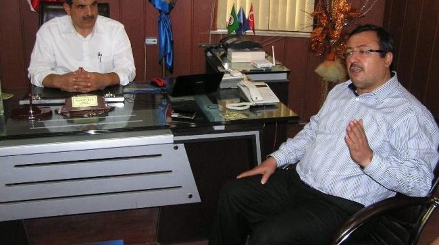 Hukuk Der Başkanı Ali Bakan, Ekibiyle Birlikte Şeker İş Sendikası&rsquo;nı Ziyaret Etti