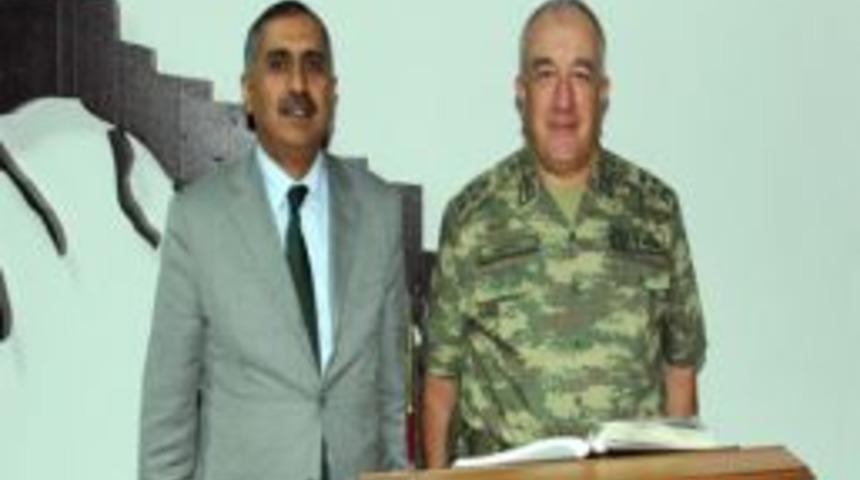Korgeneral Akbaş, Vali Ko&ccedil;ak'ı Ziyaret Etti