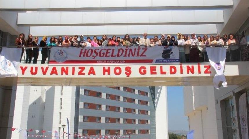 1 Milyona Yakın Gen&ccedil; Hareket Halinde