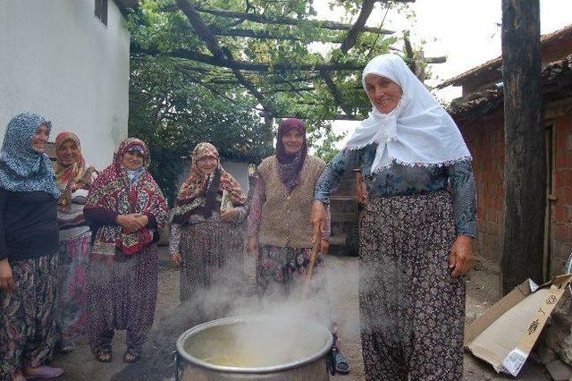 Çanakkale’de 30 Yıllık Cuma Geleneği