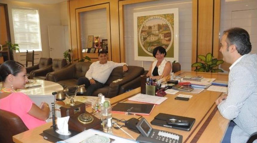 G&uuml;rcistan Heyetinden Başkan Aktaş'a Ziyaret