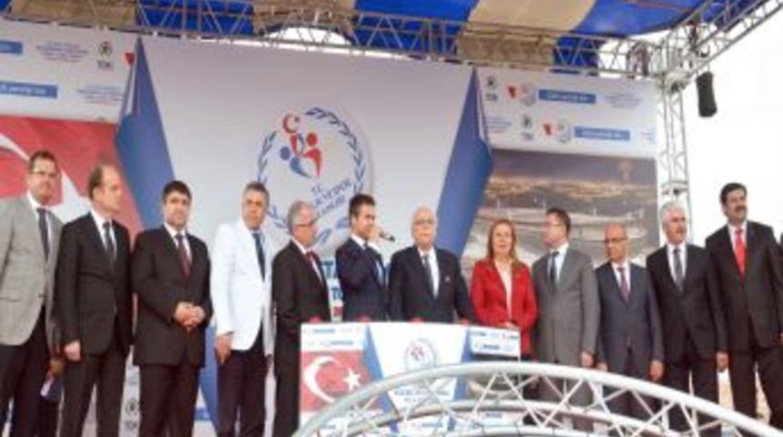 Eskişehirspor'un 33 Bin Kişilik Stadyumunun Temeli Atıldı