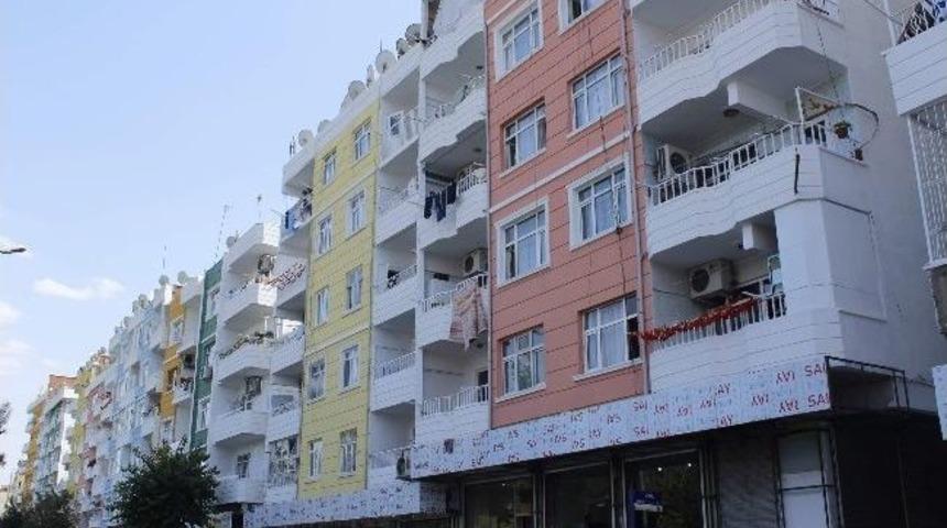 Bağlar Belediyesi, İl&ccedil;edeki Apartmanların Dış Cephesini Yeniliyor