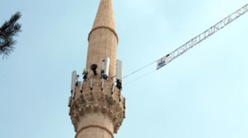 Camiye Kurulan Baz Istasyonunu Istemeyen Mahalleli Imza Kampanyası Başlattı