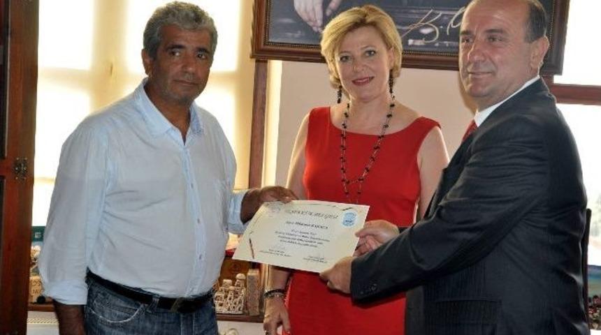 Ressamlardan Başkan Uzuner&rsquo;e Ziyaret