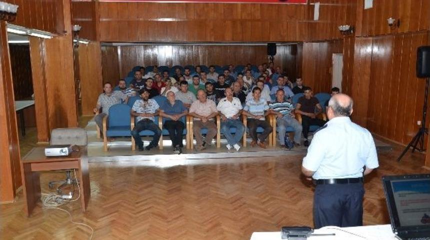 Amasya Polisinden Motosiklet S&uuml;r&uuml;c&uuml;lerine Eğitim