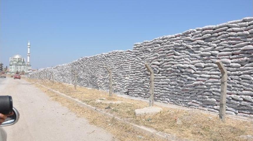 Soma'dan T&uuml;rkiye'ye Yardım K&ouml;m&uuml;r&uuml; Sevkiyatı S&uuml;r&uuml;yor