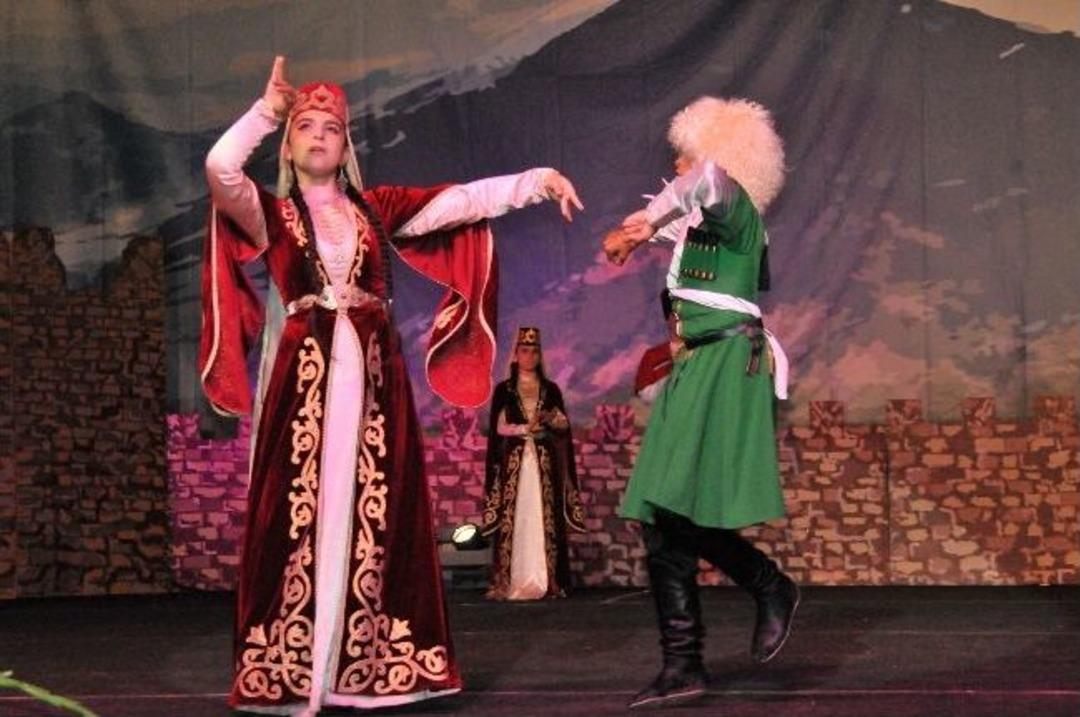 Kafkas Festivali'ne Muhteşem Gala