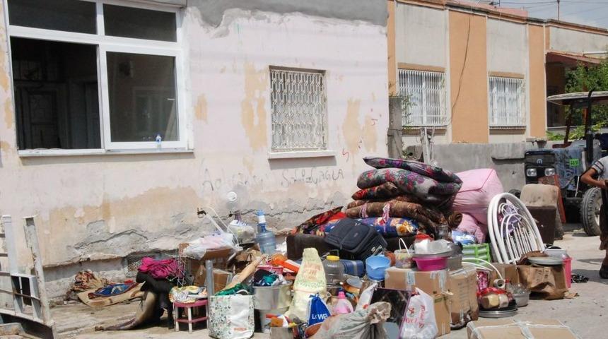 Yangın Ahşap Evi Kullanılmaz Hale Getirdi