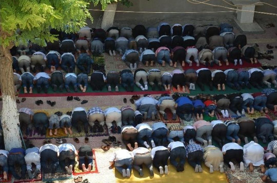 Viranşehir'de Cami Yetersizliği