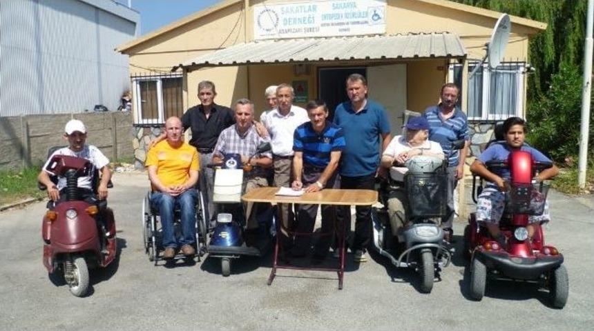 Sakatlar Derneği &Uuml;yeleri Topluca İstifa Ettiler