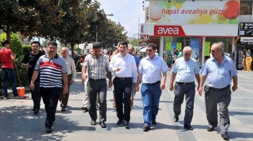 Başkan T&uuml;t&uuml;nc&uuml; Esnafı Ziyaret Etti