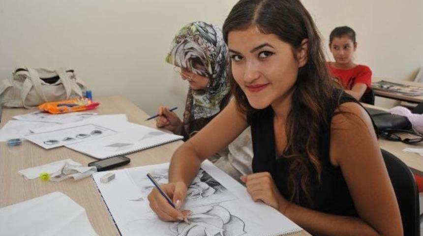 Akmek Yaz Kursları Devam Ediyor