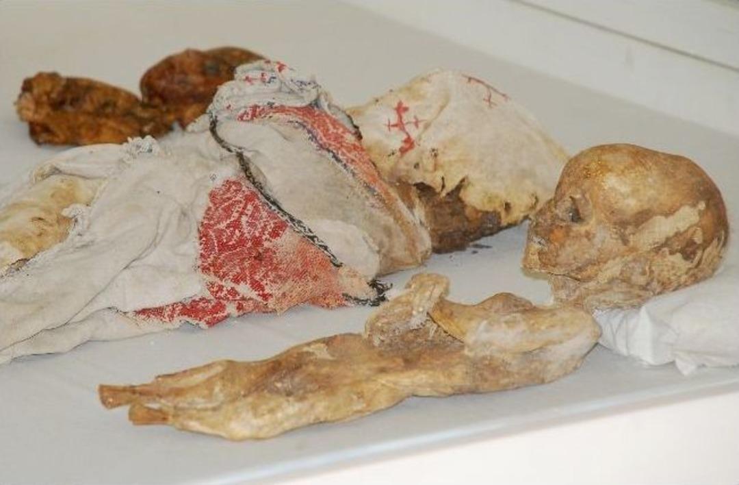 Aksaray M&uuml;zesi'ndeki Mumyalar İklim Şartlarına G&ouml;re Korunacak