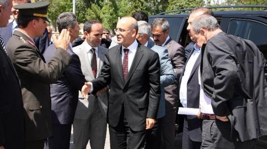 Maliye Bakanı Mehmet Şimşek Ahlat'ta