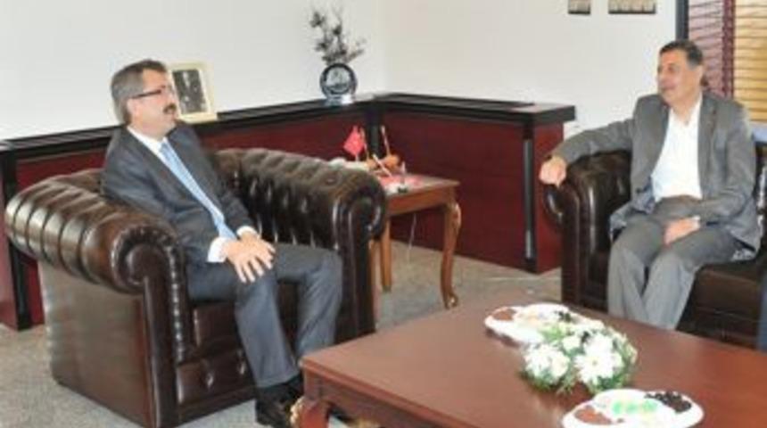 Pakdil, Vali Oduncu'yu Ziyaret Etti