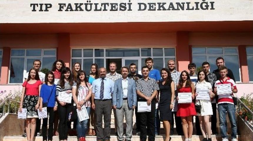 Tetova &Uuml;niversitesi &Ouml;ğrencileri Sertifikalarını Aldı